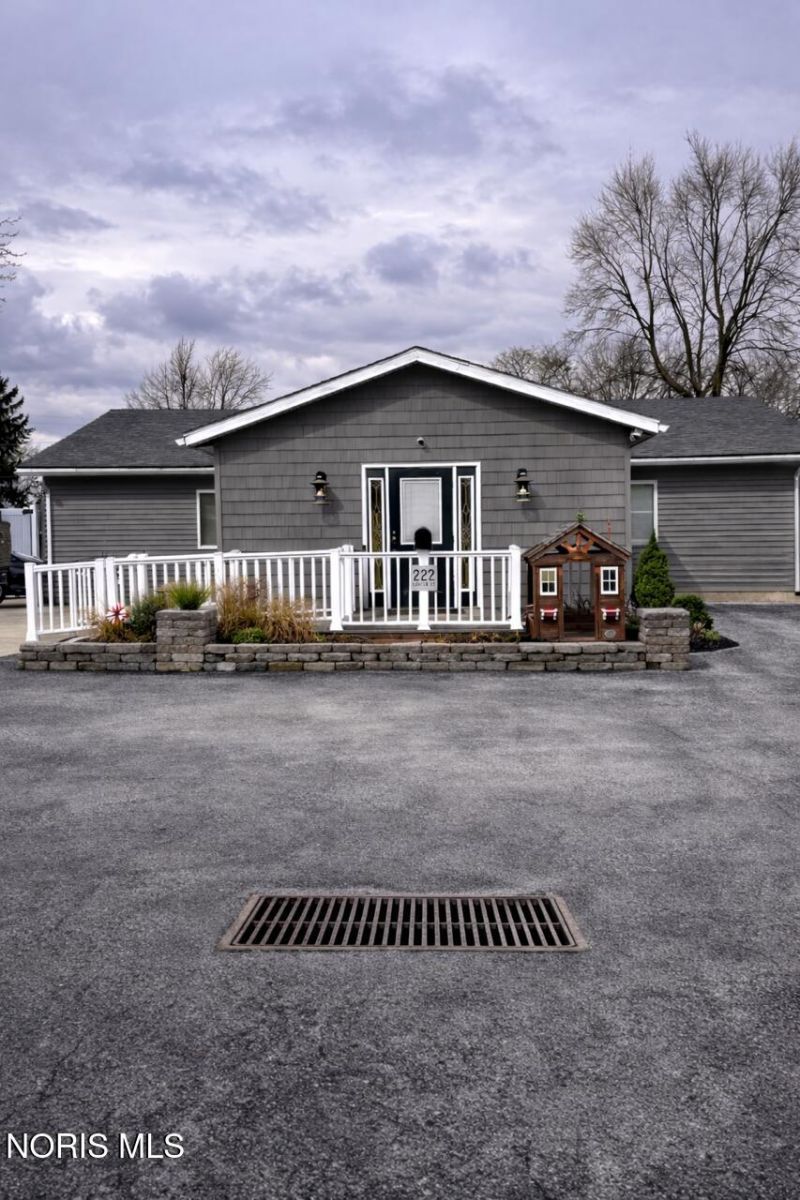 222 Center Street Findlay, OH 45840