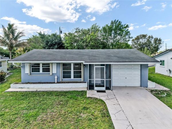 5102 NW 53rd St, Unit 5102, Tamarac, FL 33319