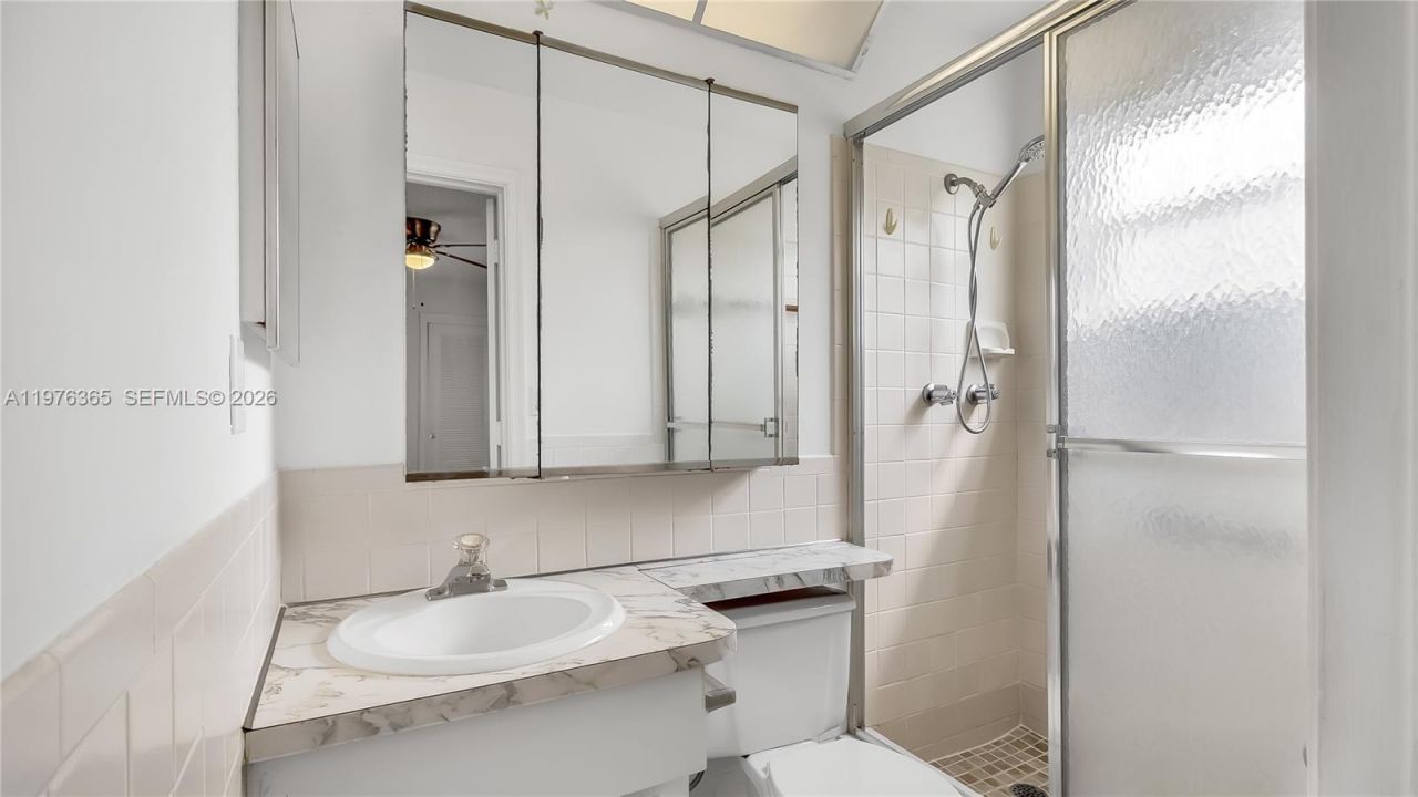 5102 NW 53rd St, Unit 5102, Tamarac, FL 33319 Photo