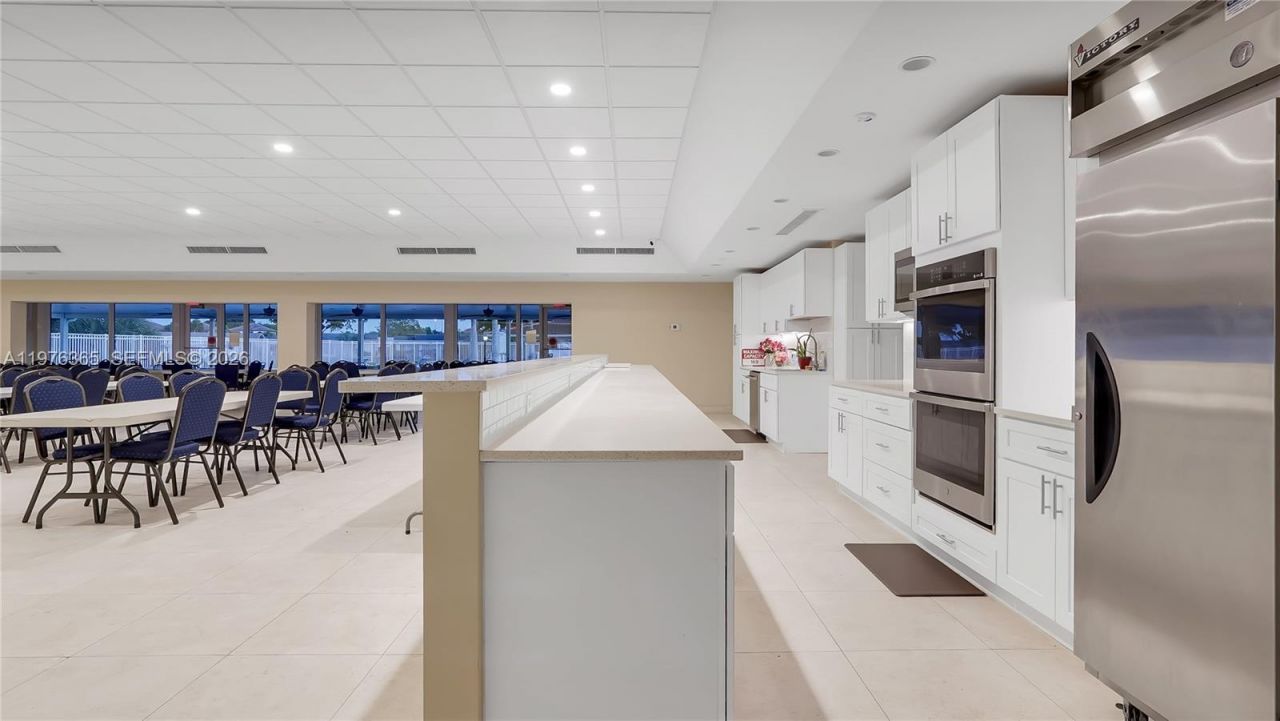 5102 NW 53rd St, Unit 5102, Tamarac, FL 33319 Photo