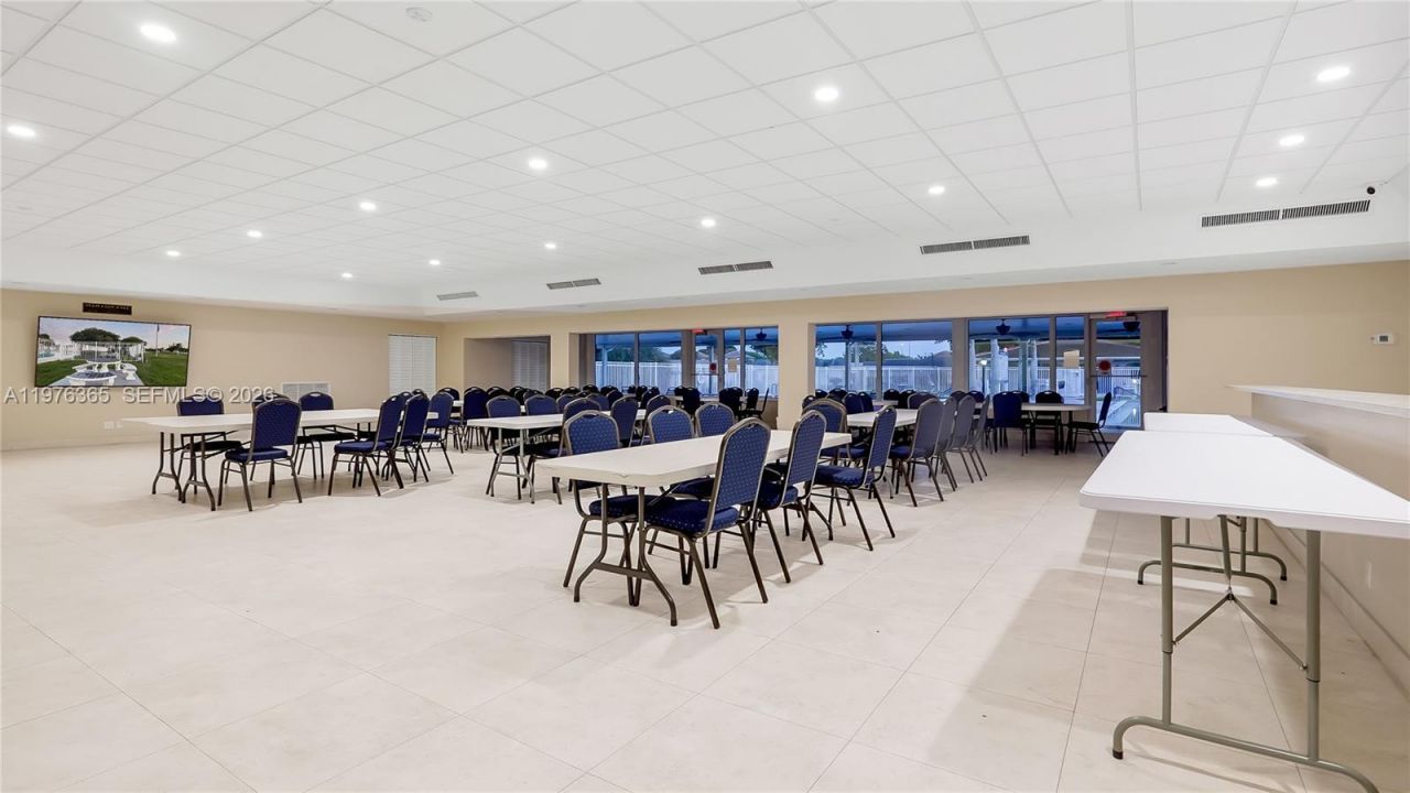 5102 NW 53rd St, Unit 5102, Tamarac, FL 33319 Photo