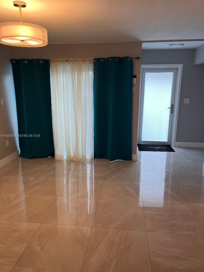 11712 SW 13th St, Miami, FL 33184 Photo