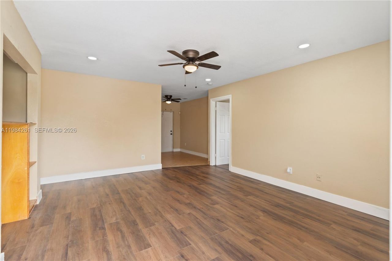 3361 NW 189th St , Miami Gardens, FL 33056 Photo