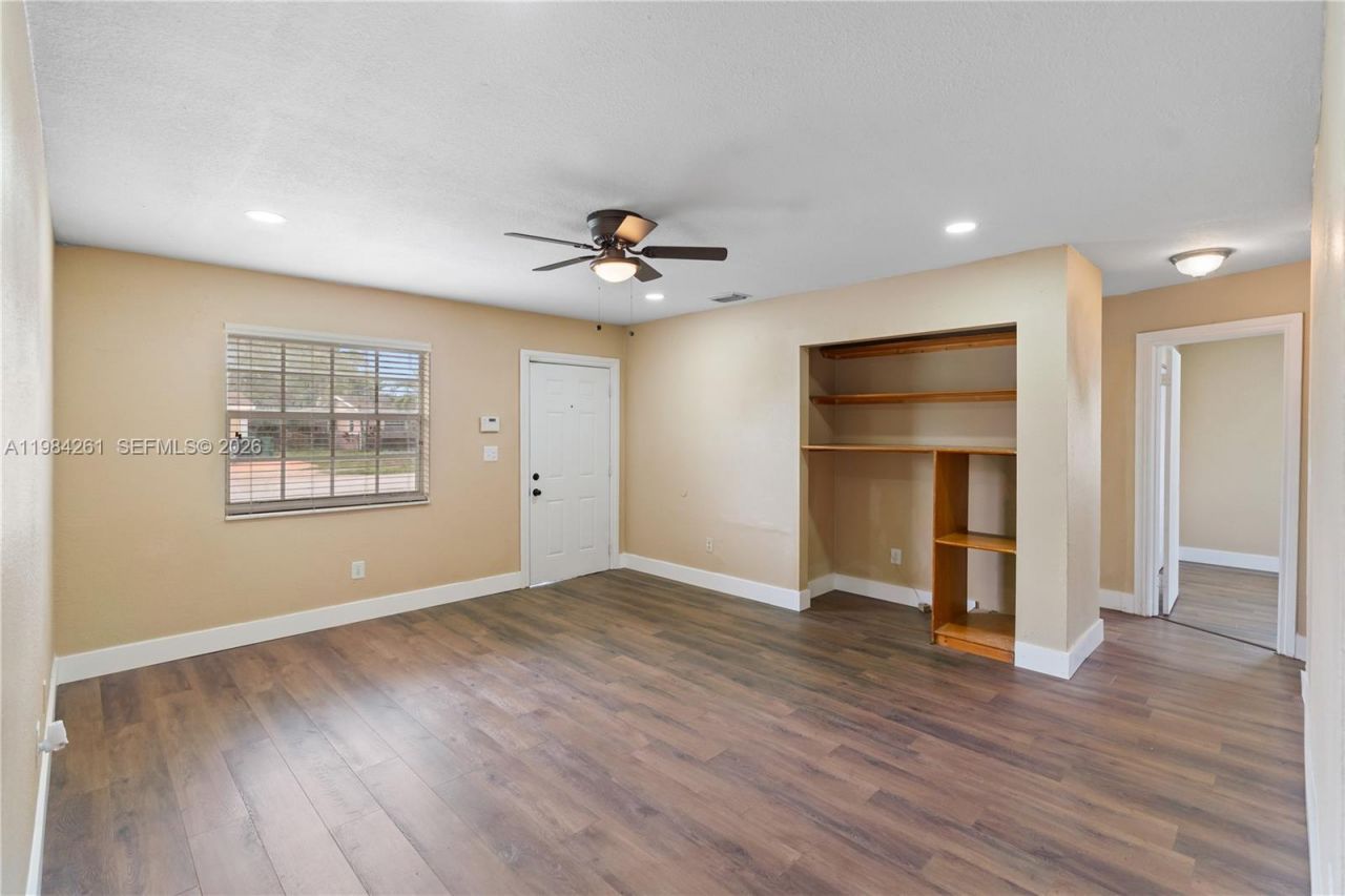 3361 NW 189th St , Miami Gardens, FL 33056 Photo