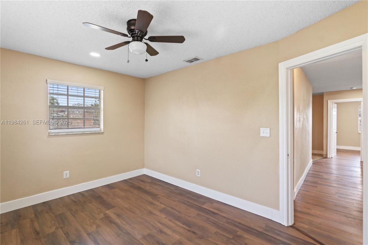 3361 NW 189th St , Miami Gardens, FL 33056 Photo