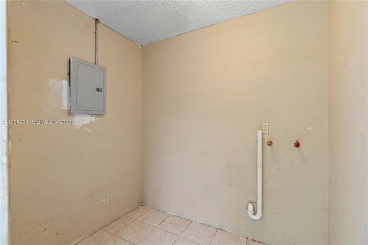 3361 NW 189th St , Miami Gardens, FL 33056 Photo