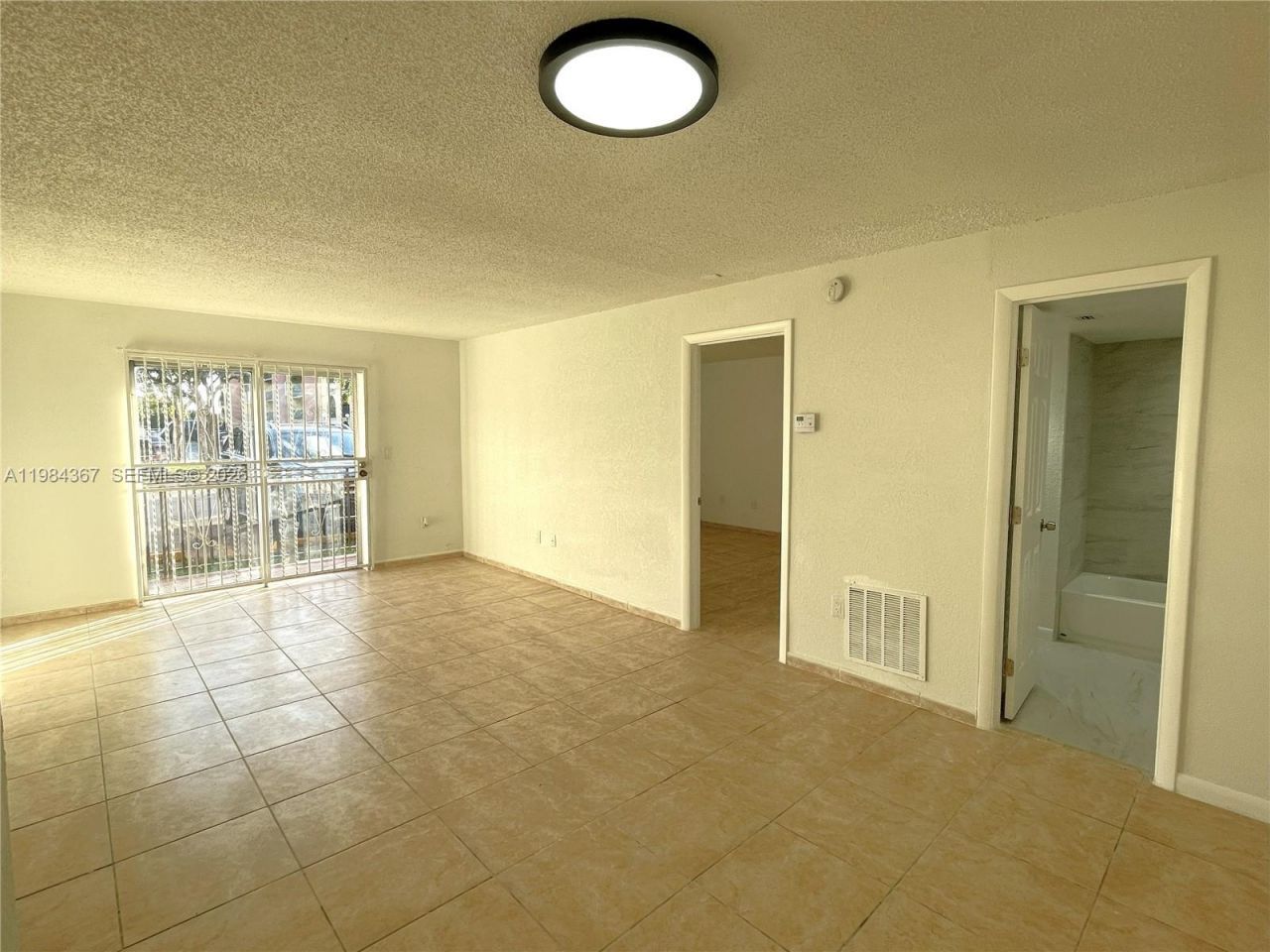 4721 NW 7th St, Unit 104-12, Miami, FL 33126 Photo