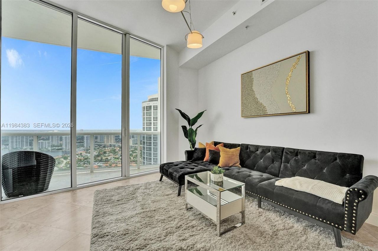 18101 Collins Ave , Unit PH206, Sunny Isles Beach, FL 33160 Photo