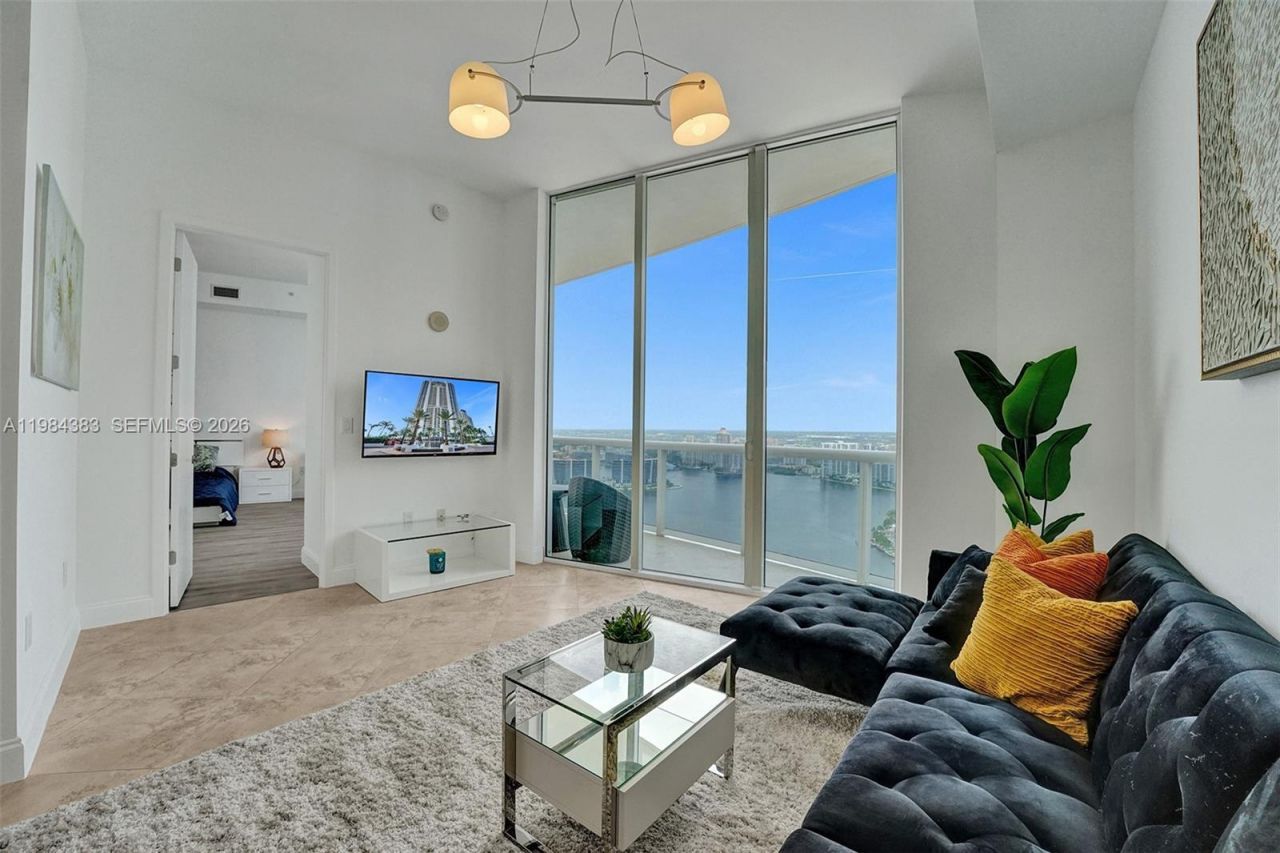 18101 Collins Ave , Unit PH206, Sunny Isles Beach, FL 33160 Photo