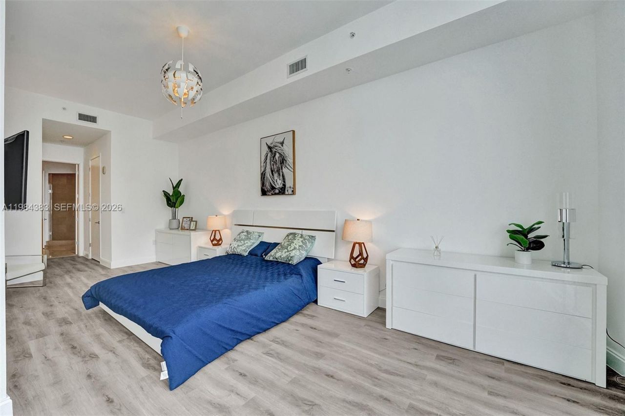 18101 Collins Ave , Unit PH206, Sunny Isles Beach, FL 33160 Photo