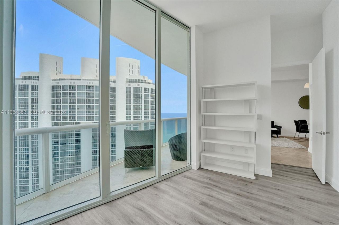 18101 Collins Ave, Unit PH206, Sunny Isles Beach, FL 33160 Photo