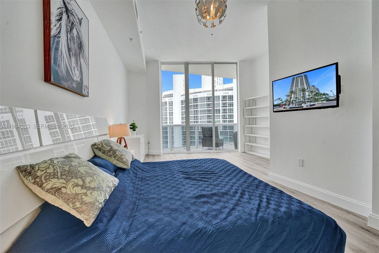 18101 Collins Ave, Unit PH206, Sunny Isles Beach, FL 33160 Photo