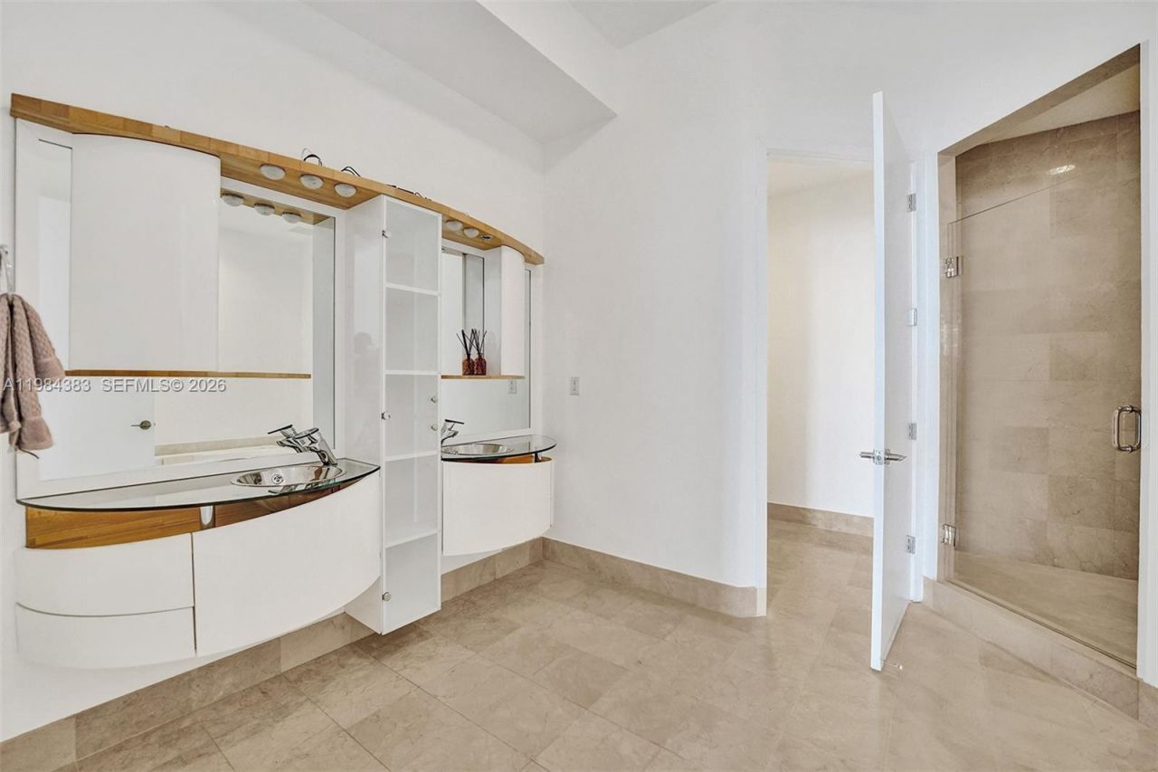 18101 Collins Ave , Unit PH206, Sunny Isles Beach, FL 33160 Photo