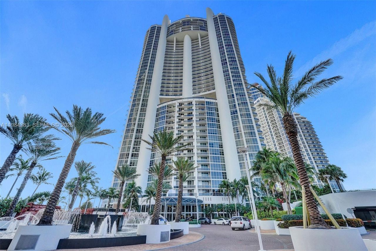 18101 Collins Ave , Unit PH206, Sunny Isles Beach, FL 33160 Photo