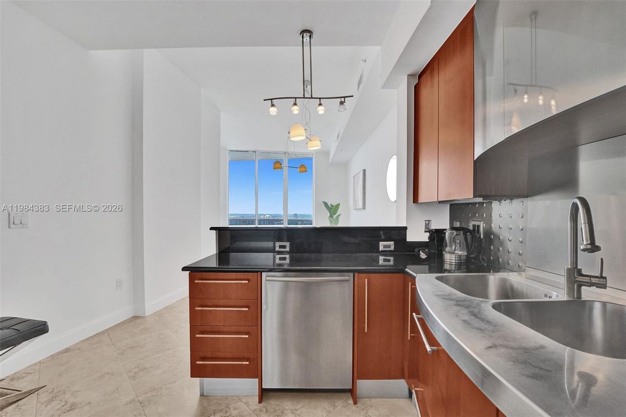 18101 Collins Ave, Unit PH206, Sunny Isles Beach, FL 33160 Photo