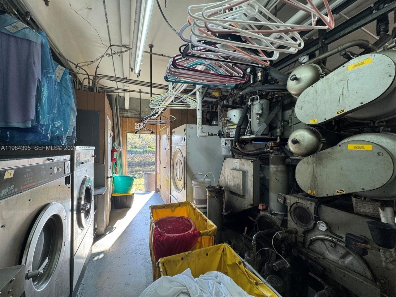 1890 N Pine Island Rd, Plantation, FL 33322 Photo