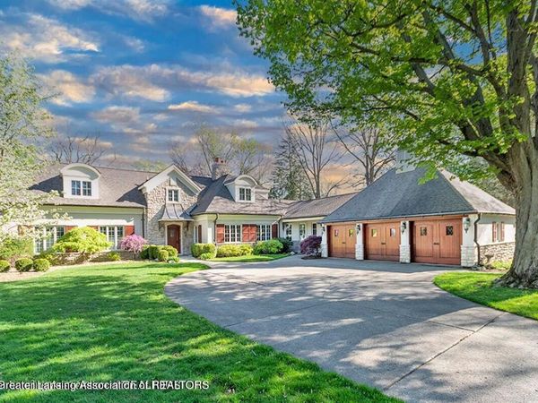 2 Locust Lane, Lansing, MI 48911