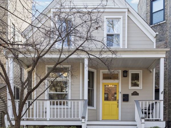 1903 W Berteau Avenue, Chicago, IL 60613