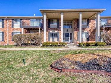 6121 Orchard Lake Road, West Bloomfield Twp, MI 48322