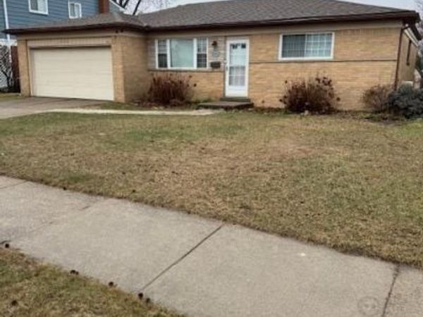 29827 Warner Avenue, Warren, MI 48092