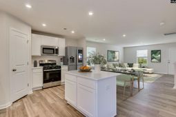 164 Kingfield Drive photo 4