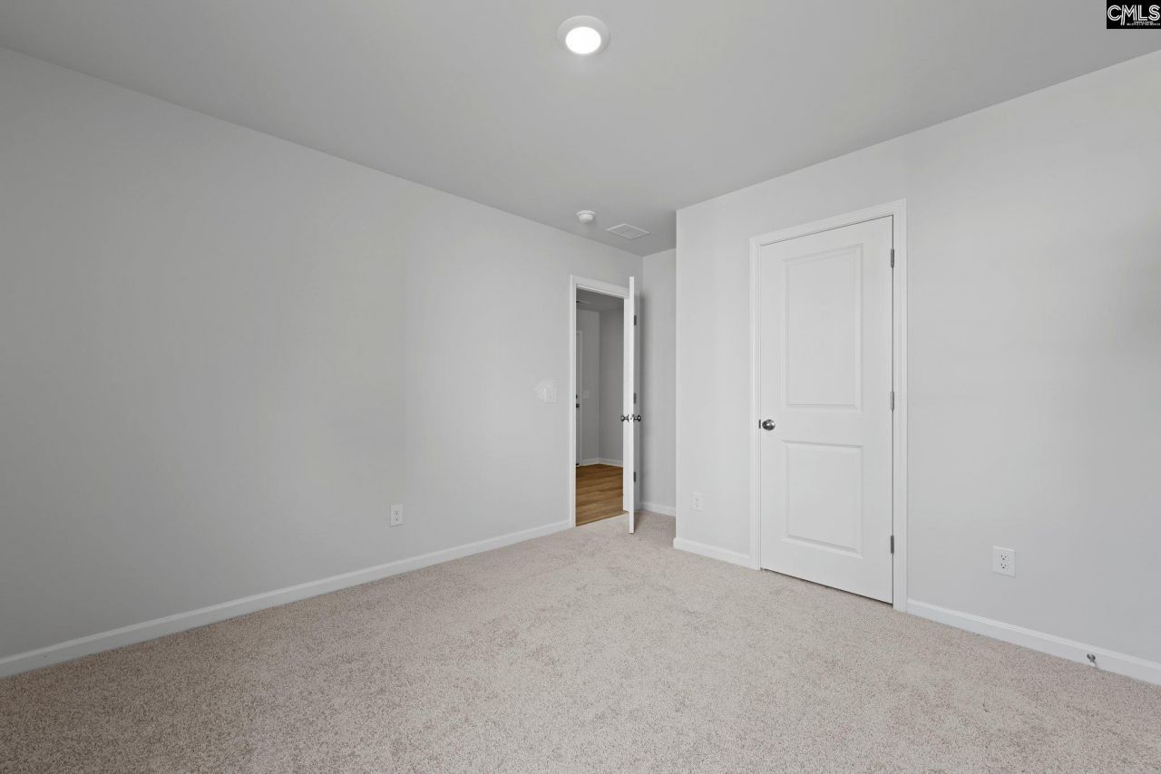 307 Paratrooper Lane Photo 16