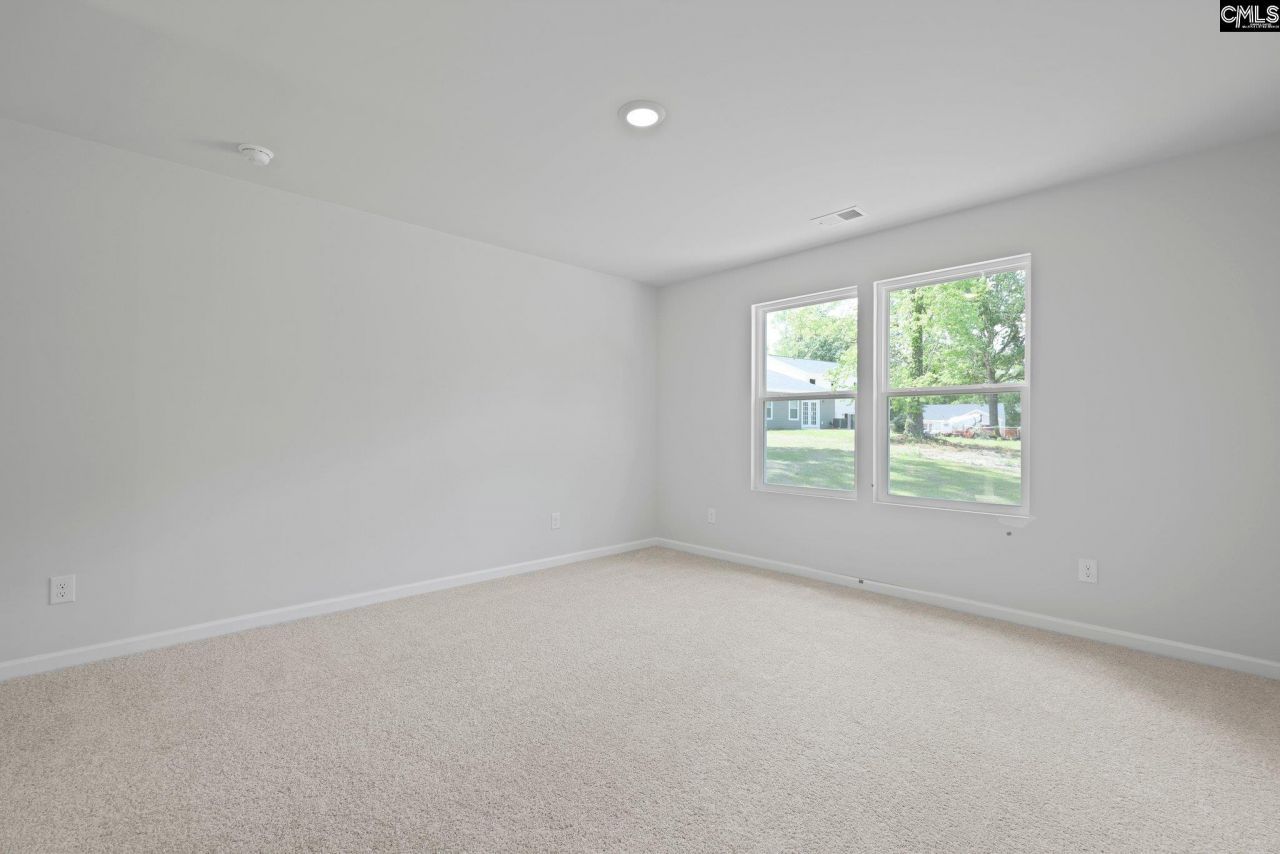 307 Paratrooper Lane Photo 29