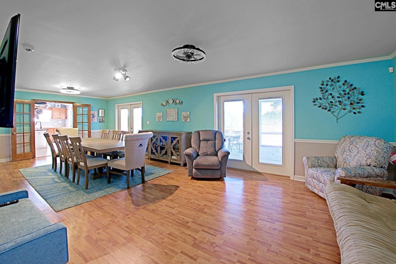 2081 Great North Rd  Photo 15