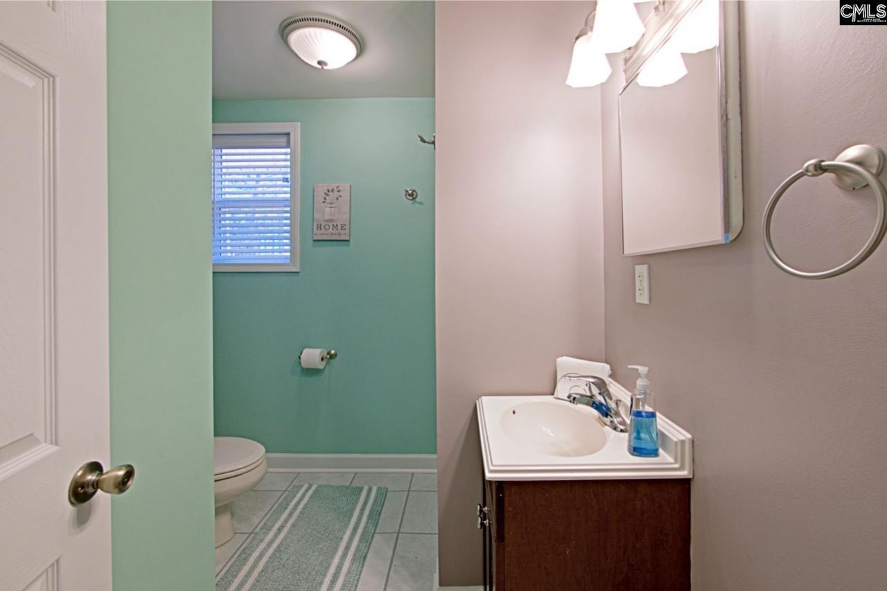 2081 Great North Rd  Photo 19