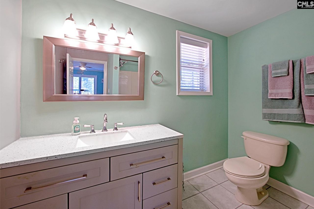 2081 Great North Rd  Photo 31