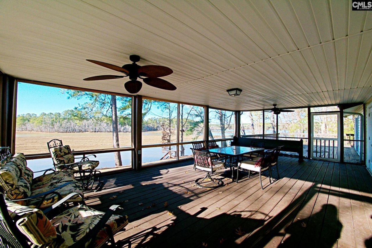 2081 Great North Rd  Photo 37