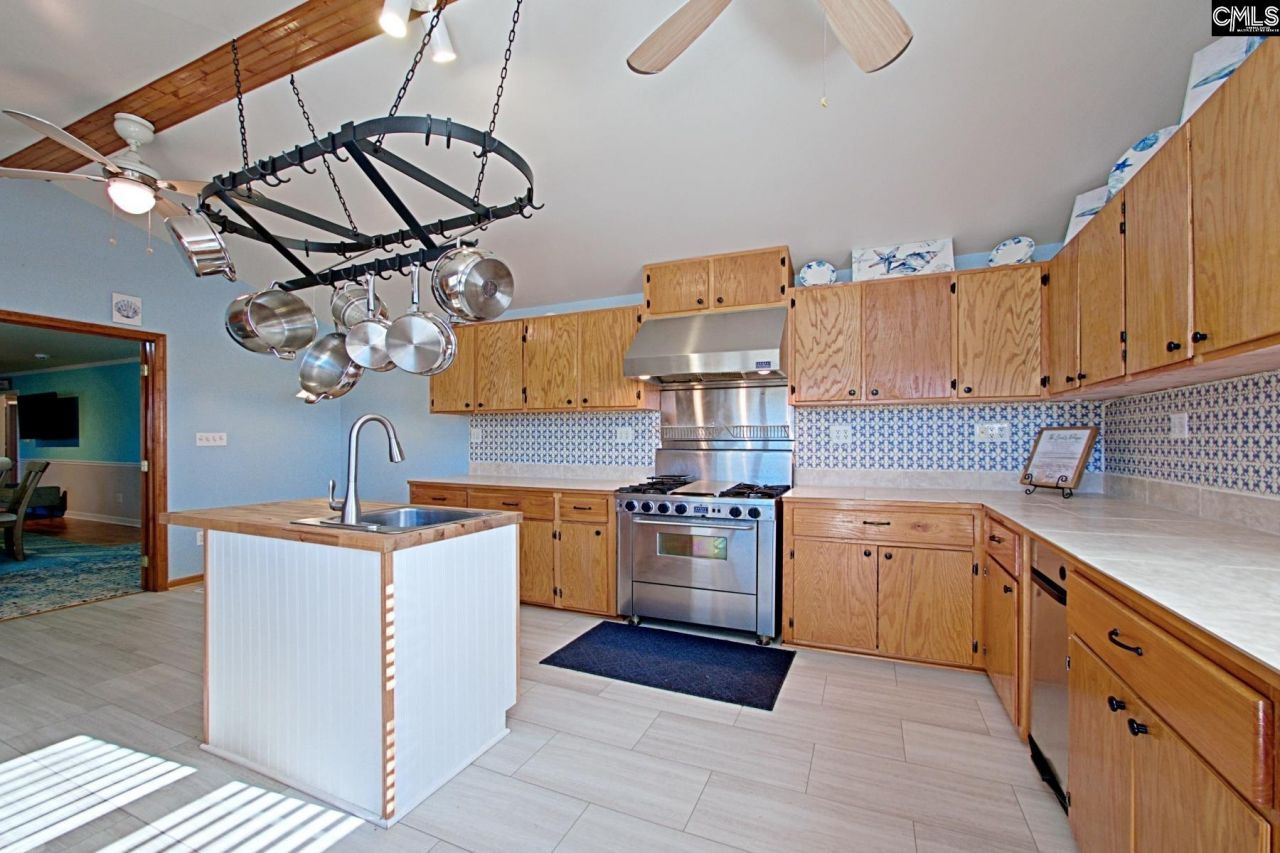 2081 Great North Rd  Photo 6