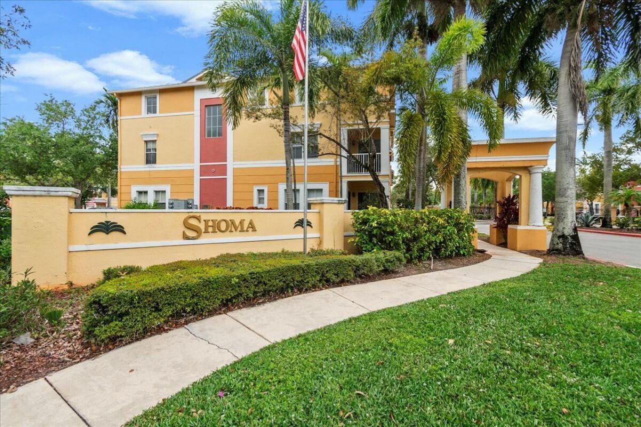 1109 Shoma Drive, Royal Palm Beach, FL 33414 Photo