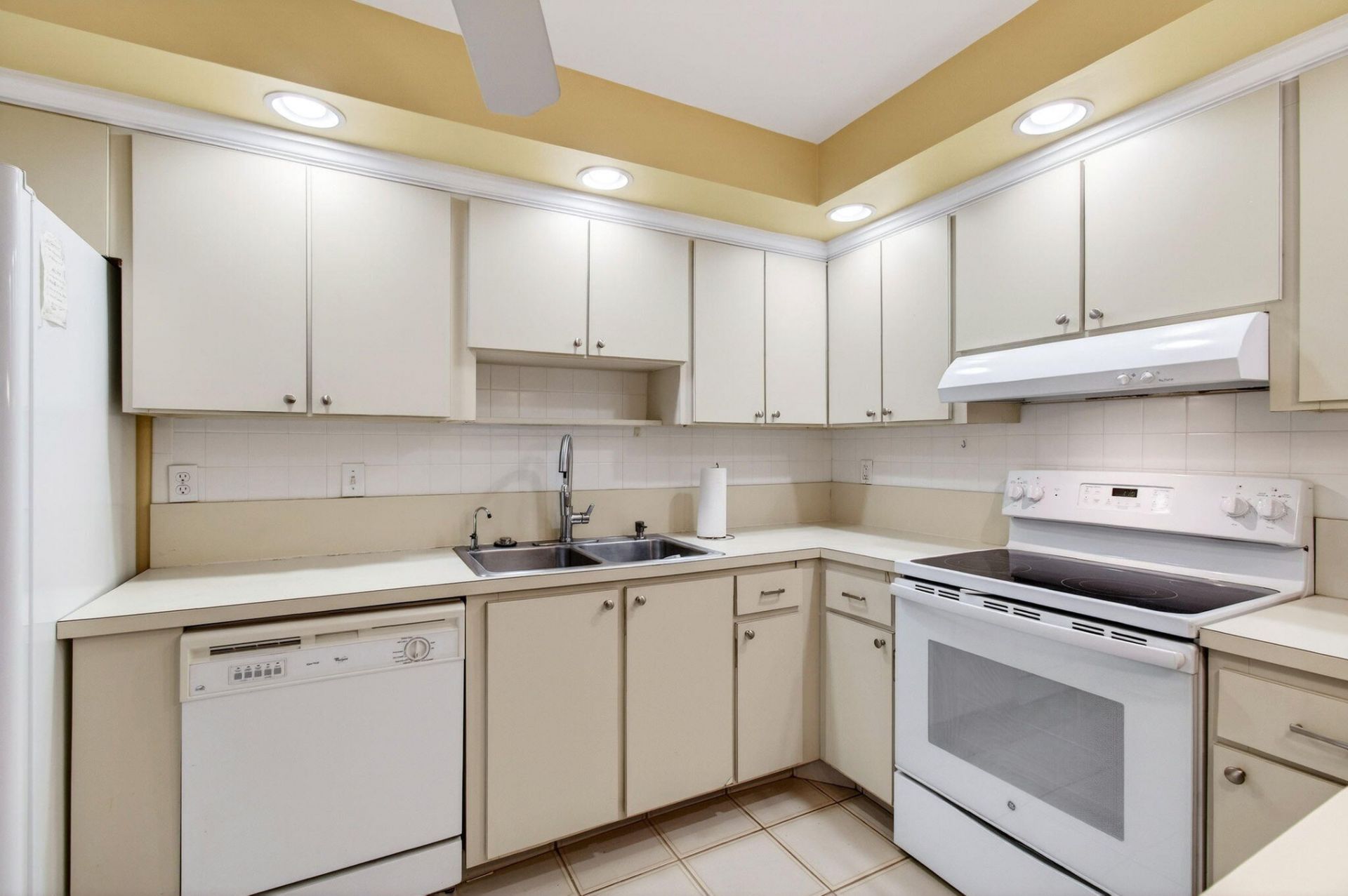 2686 NW 7th Court, Unit C, Delray Beach, FL 33445 Photo