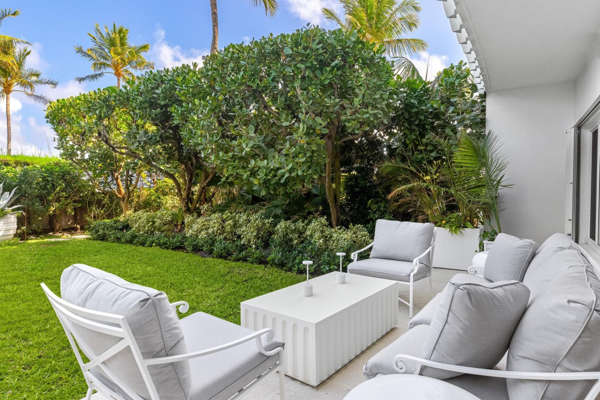 300 S Ocean Boulevard, Unit 1b, Palm Beach, FL 33480 Photo