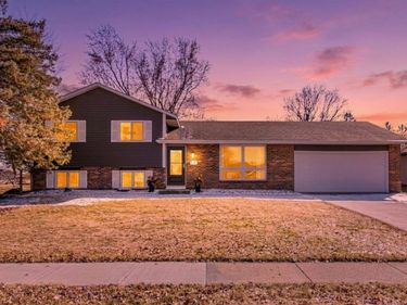 4596 142nd Street W, Apple Valley, MN 55124