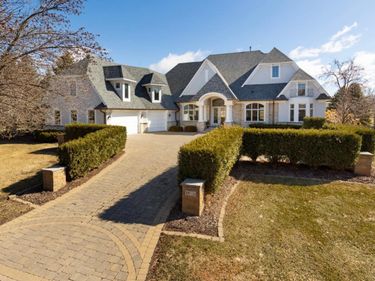 18355 Nicklaus Way, Eden Prairie, MN 55347