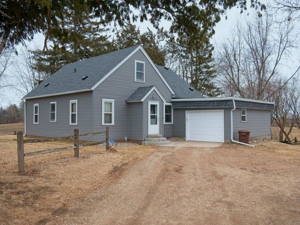 17969 240th Street, Hutchinson, MN 55350