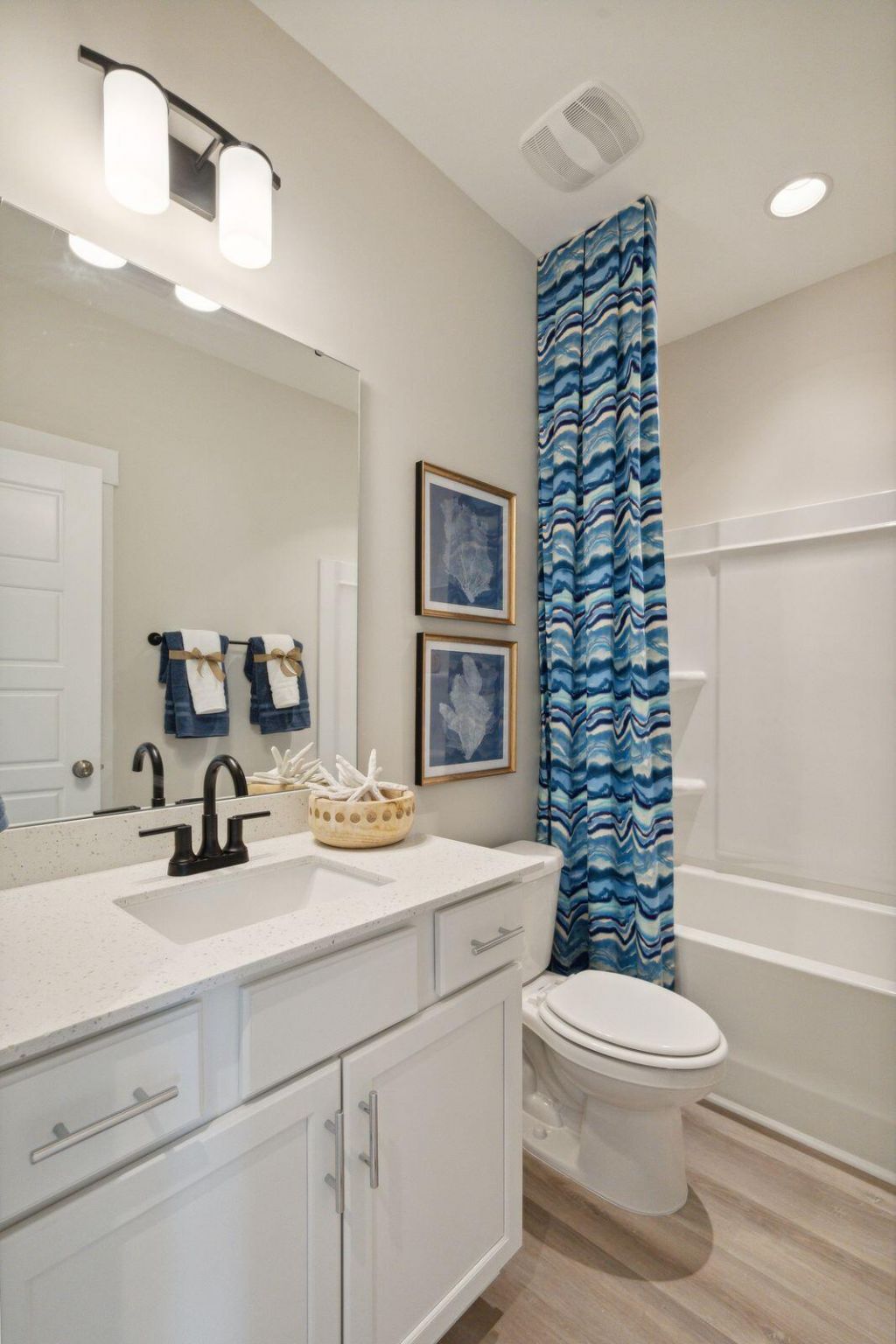 420 Swaying Pine Lane Photo 18