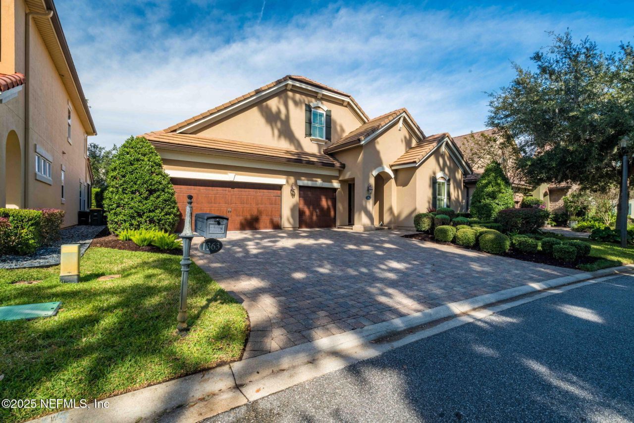 1363 Heritage Manor Drive, Jacksonville, FL 32207 Photo