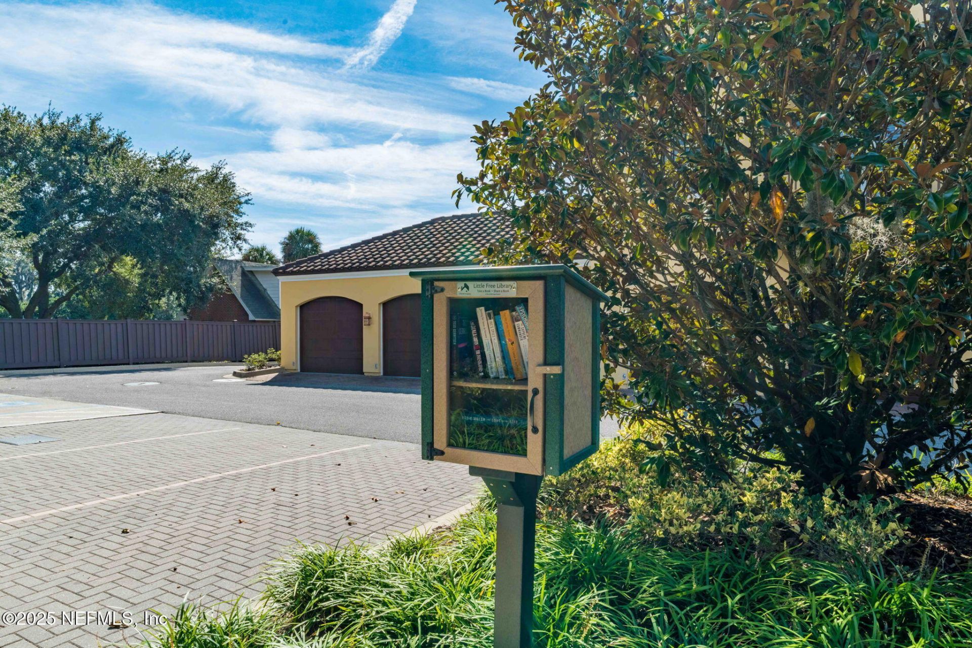 1363 Heritage Manor Drive, Jacksonville, FL 32207 Photo