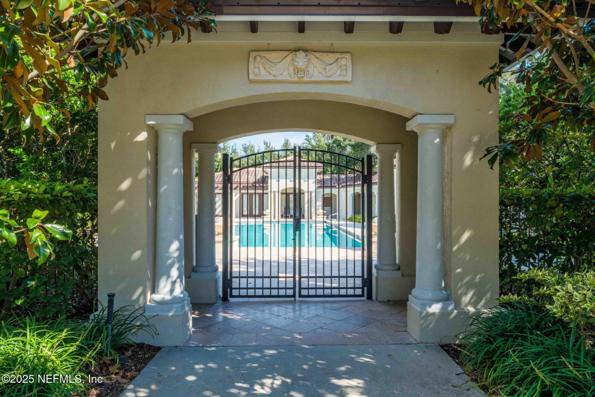 1363 Heritage Manor Drive, Jacksonville, FL 32207 Photo