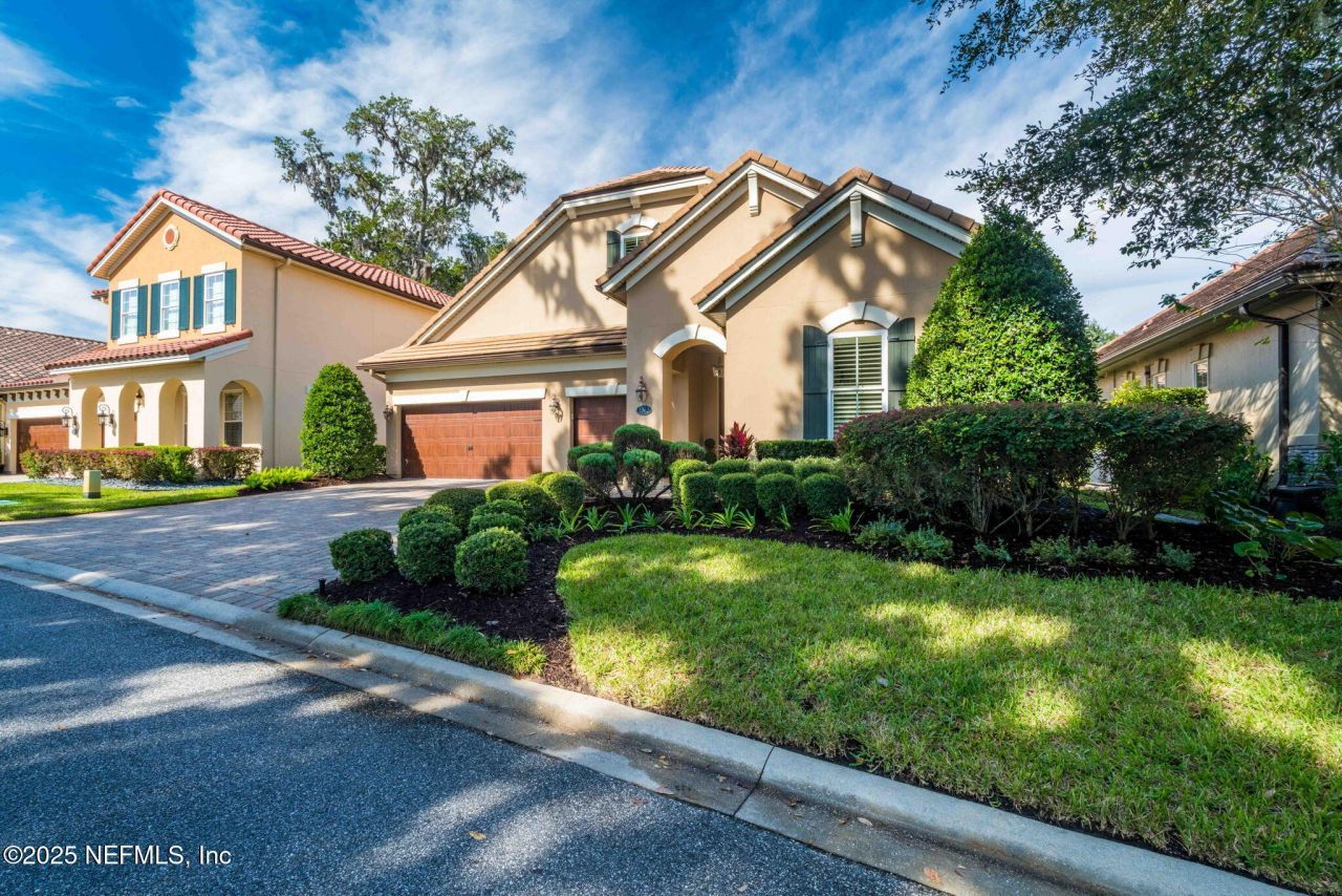 1363 Heritage Manor Drive, Jacksonville, FL 32207 Photo
