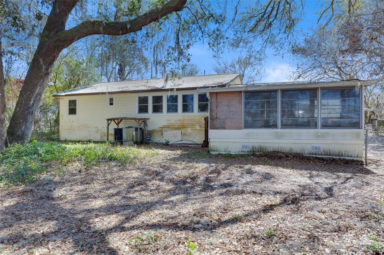 17965 SE 51st Street, Ocklawaha, FL 32179 Photo