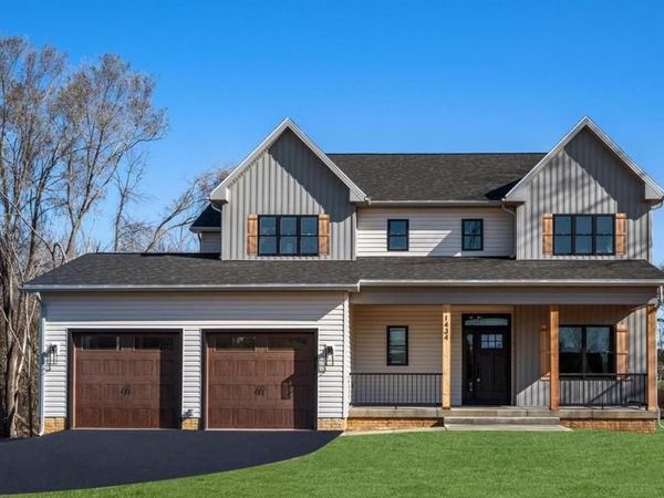 1434 CLOVERDALE RD , CHARLES TOWN, WV 25414