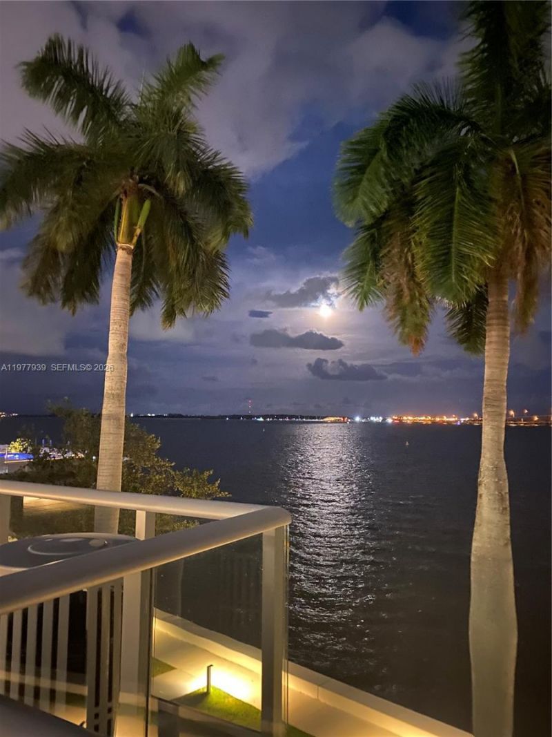 1541 Brickell Ave , Unit B403, Miami, FL 33129 Photo