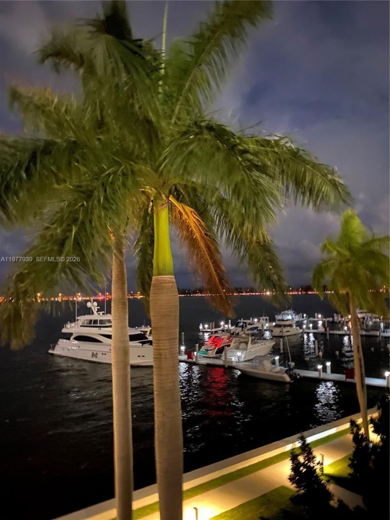 1541 Brickell Ave, Unit B403, Miami, FL 33129 Photo