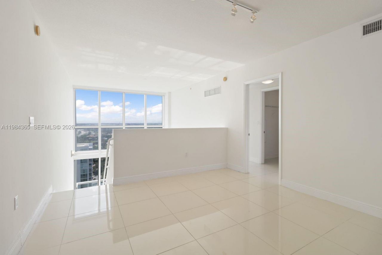 1861 NW North River Dr , Unit 3, Miami, FL 33125 Photo