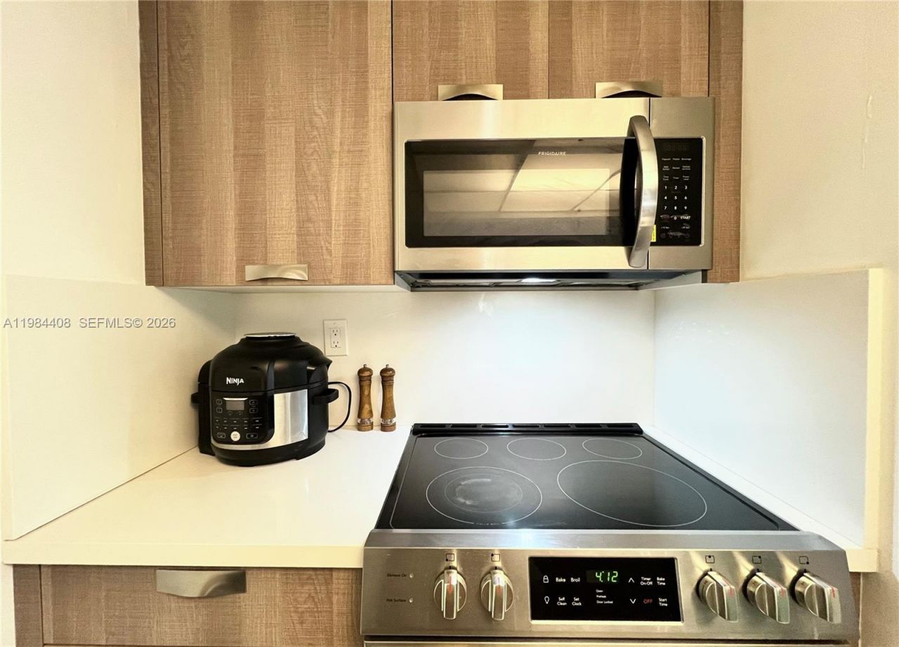 540 Brickell Key Dr , Unit 202, Miami, FL 33131 Photo