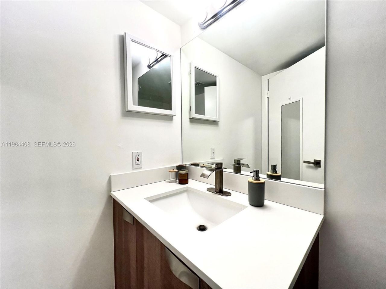 540 Brickell Key Dr , Unit 202, Miami, FL 33131 Photo